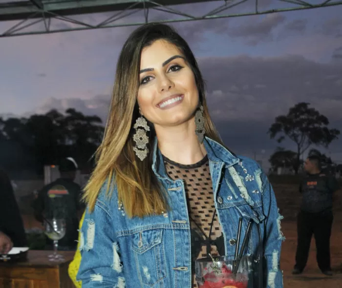 Stefhanie Zanelli, ex-Miss Minas Gerais, enfeita a coluna dominical 2 Stefhanie Zanelli, ex-Miss Minas Gerais, enfeita a coluna dominical Foto: Andréa Ottoni