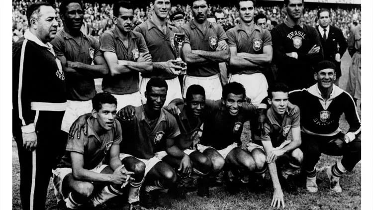 Há 60 anos, Brasil espantava complexo de vira-lata e apresentava Pelé e Garrincha 2 Seleção de 58