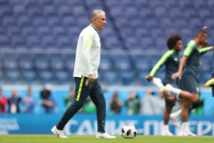 Necessidade de vencer e incertezas deixam Tite sob pressão 8 Tite