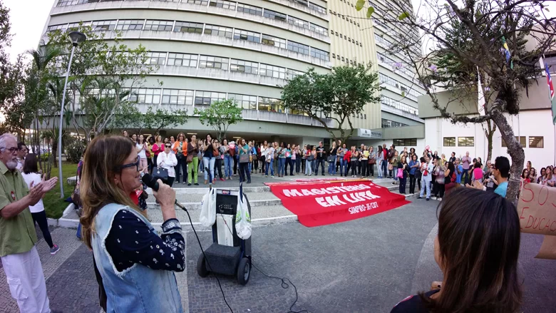 Sem acordo, greve na rede municipal de JF continua 1 magistério interna olavo