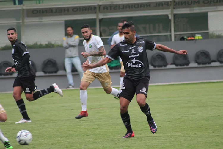 Tupi vence o Ypiranga por 4 a 1 e sai da zona de rebaixamento 1 tupi ninaproton01