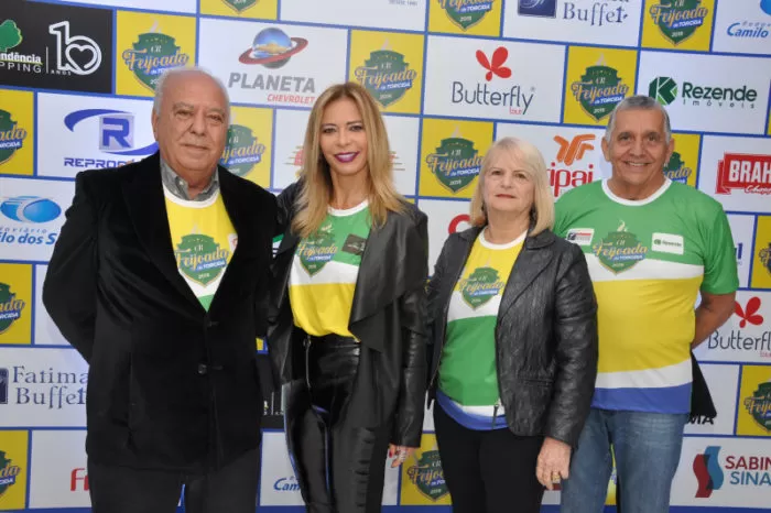 Ana Lúcia e José Maria Scafutto clicados na Feijoada da Torcida 2 Horácio Dias e a filha Luciana, Maria Amélia e João Hipólito Foto: Wólmer Monteiro