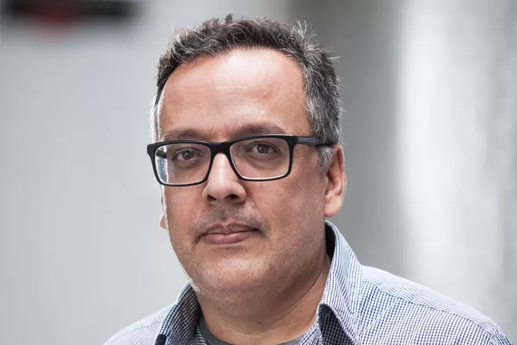 Fabrício Marques lança biografia do jornalista Wander Piroli em JF 3 Escritor-Fabrício-Marques