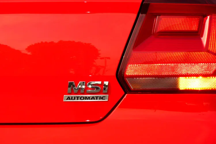 Volkswagen-Gol-com-câmbio-automático