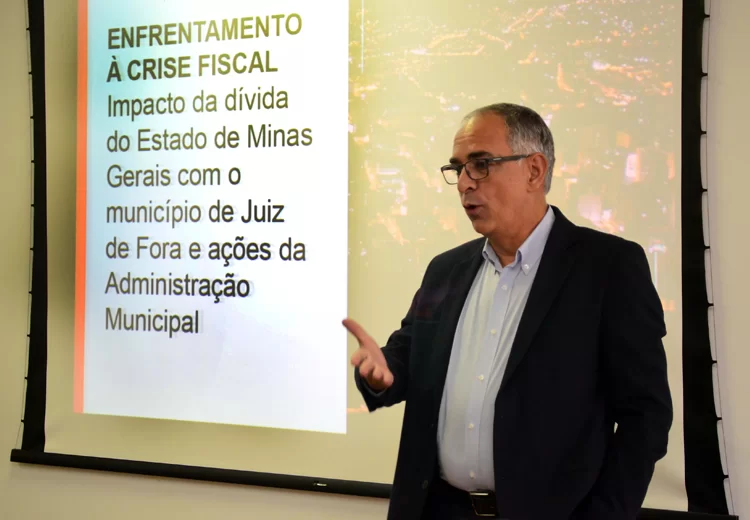 PJF cria gabinete para enfrentar crise 1 Prefeito Antônio Almas