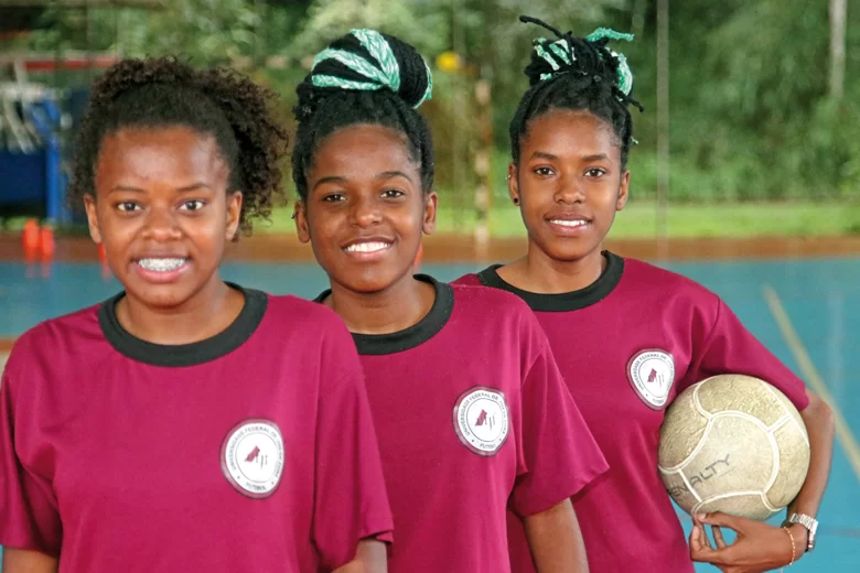'Trigêmeas' compartilham sonhos e a paixão pelo futsal 1 futsalinterna