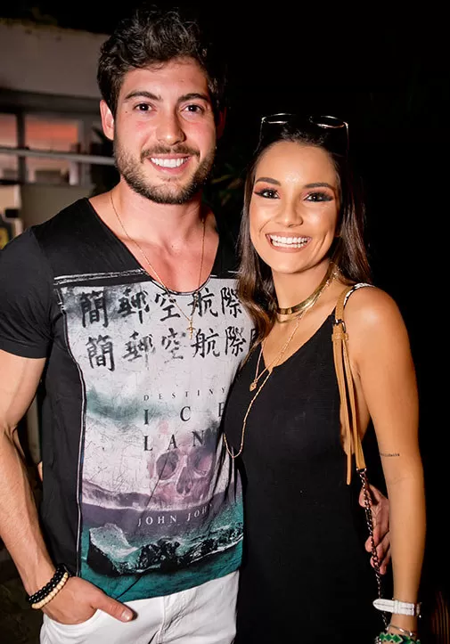 Tomás Antunes e Brida Paraguassú na agitada noite do Privilège Foto: Wanderson Monteiro