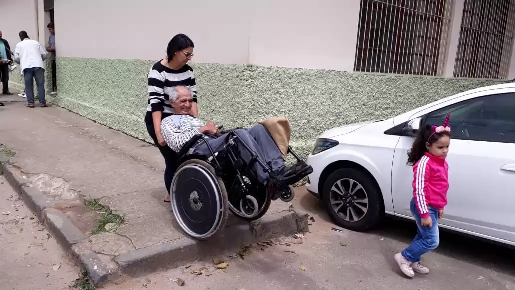 eleitor cadeirante
