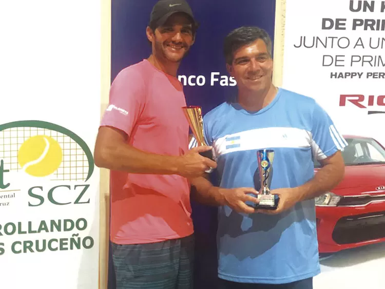 Juiz-forano é bicampeão no Sul-Americano Sênior de Tênis 1 felipe miana