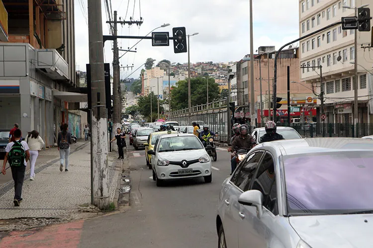 Acidente entre carro e moto deixa piloto ferido 2 acidente marcelo 2