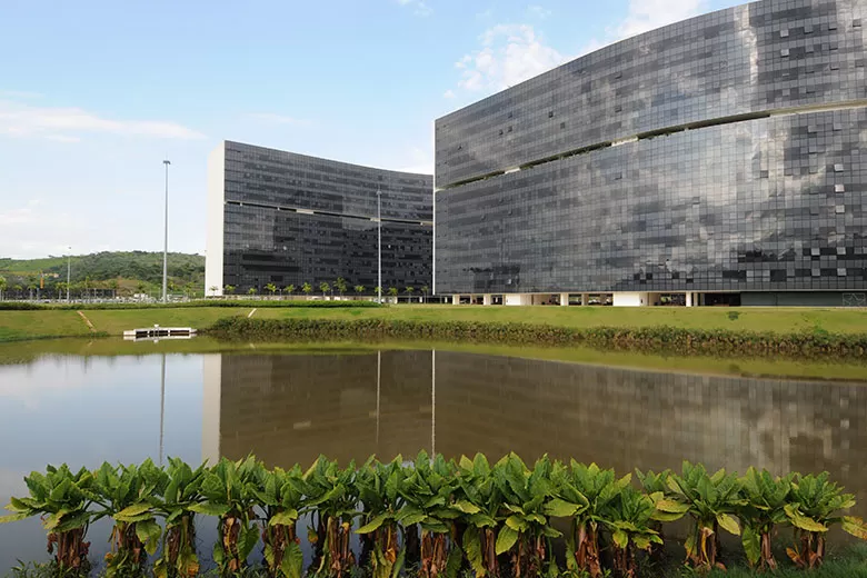 cidade administrativa by gladyston rodrigues EM DA Press