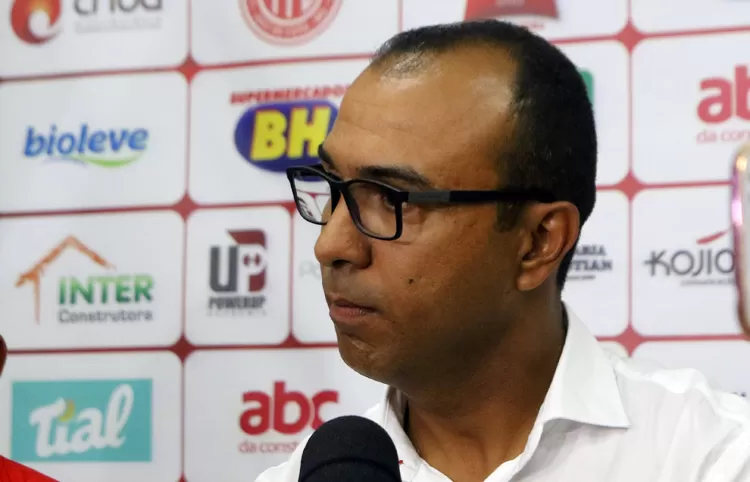Tupynambás comunica desligamento de Felipe Surian 1 esp Baeta Surian foto Fernando Priamo