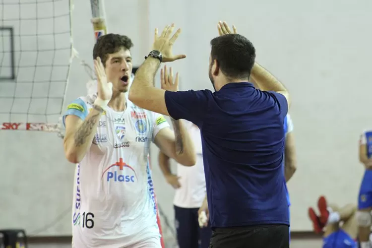 JF Vôlei vence amistoso, vai definindo time titular e ganha ritmo 1 esp JF Vôlei foto Caroline Delgado JF Vôlei