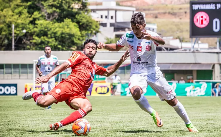 Baeta comemora semana livre, e Surian quer "erro zero" contra o Cruzeiro 1 esp Baeta Foto Patrocínio Photo Studio Tupynambás FC