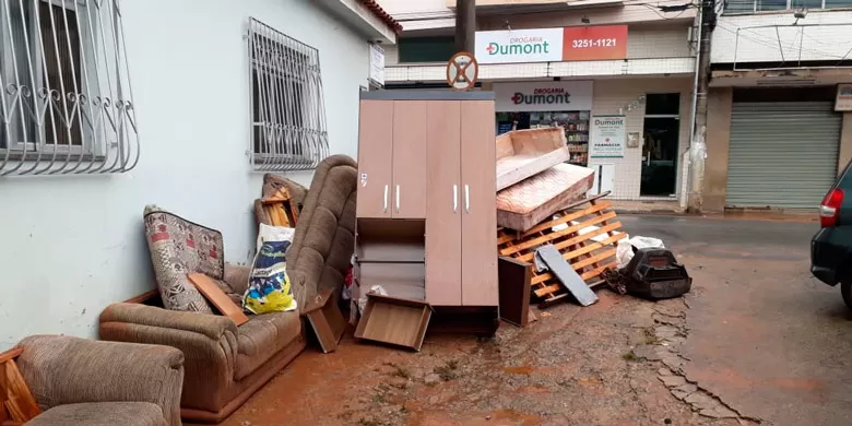 Forte chuva alaga Santos Dumont e deixa famílias desabrigadas 1 santos dumont 1 by olavo prazeres