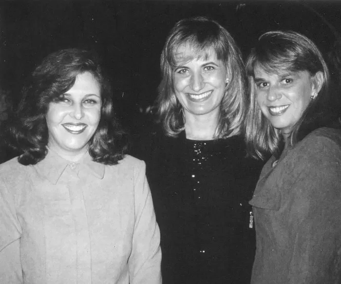 Gigi Fonseca com modelito total ‘black’ 3 A aniversariante desta segunda-feira Kitty Nardelli Araújo, Sarah Lucas e Marta Schmidt Araújo Passos em 1997