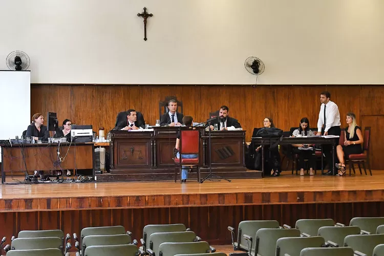 Homem é julgado por atropelar ex e mais 3 pessoas em calçada de bar 1 Julgamento