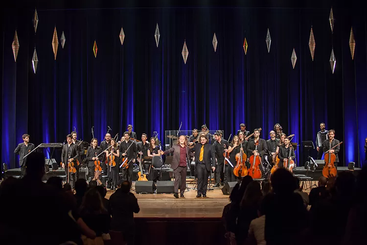 Alceu Valença faz show para celebrar 90 anos do Central 1 central pag04 01