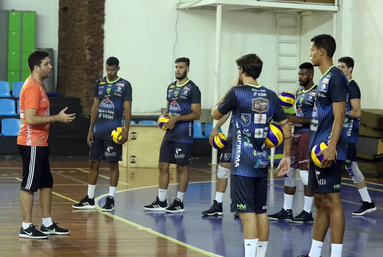 JF Vôlei recebe o Lavras pelas quartas de final da Superliga B 1 esp JF Vôlei foto Fernando Priamo interna