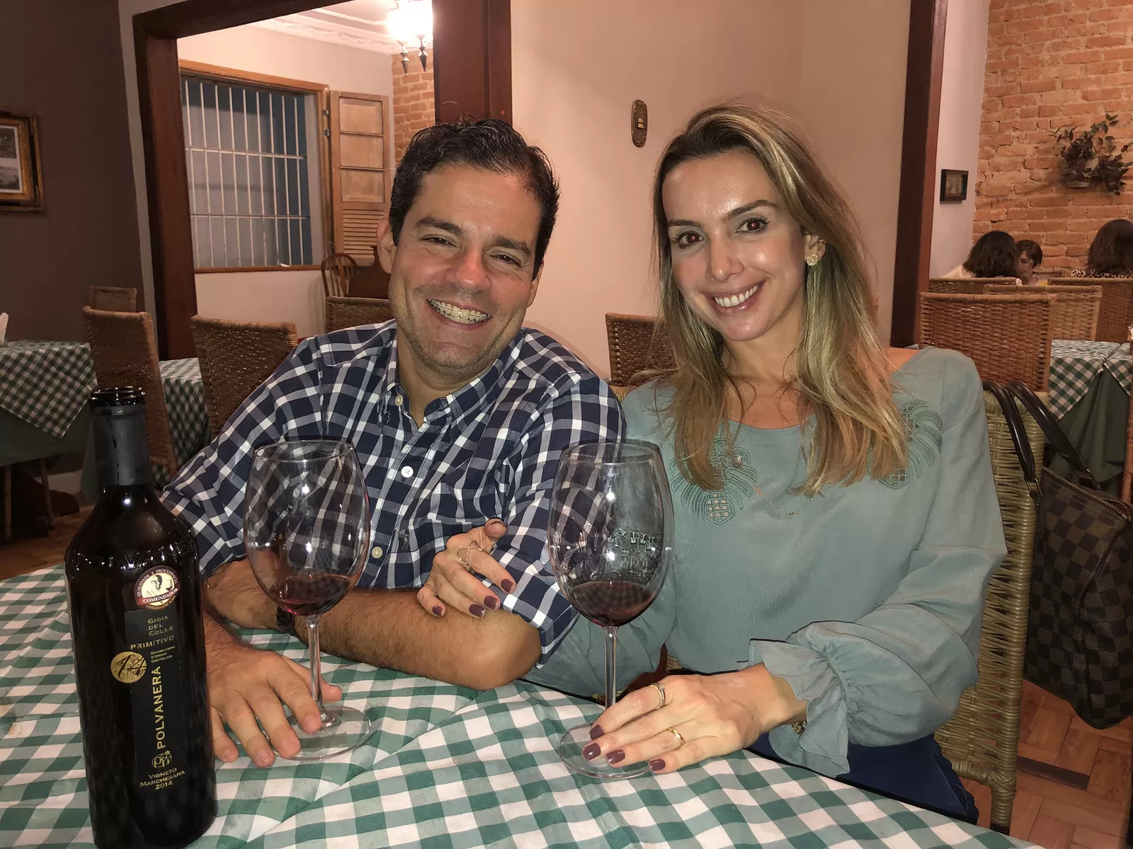 Luiz Eduardo e Bárbara de Landa Gonçalves de Souza no jantar da nova Trattoria Maratea 1 Luiz Eduardo e Bárbara de Landa Gonçalves de Souza no jantar da nova Trattoria Maratea