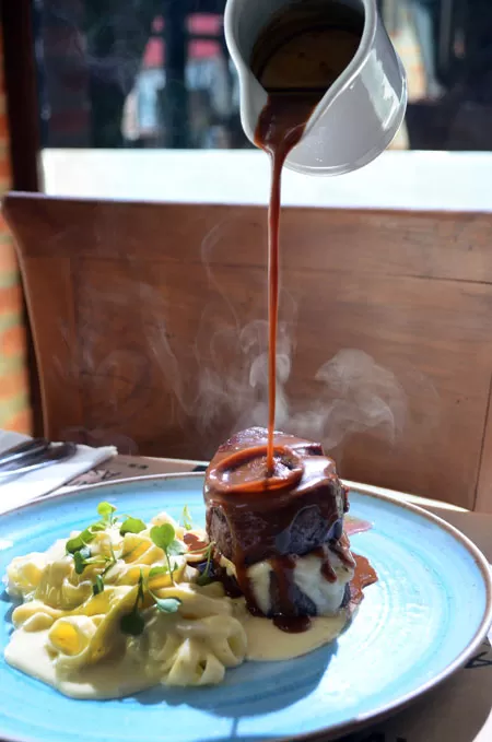 Faça em casa os Escalopes de mignon, do Assunta 1 receita olavo