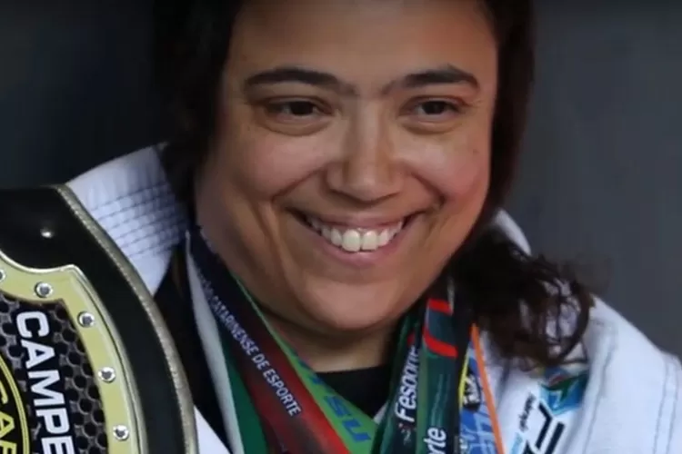 Imagem: Paratleta Marcelina do Nascimento recupera movimentos corporais com o jiu-jítsu