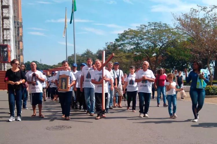 00-terço-no-santuário