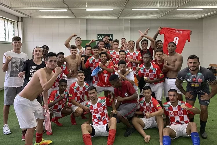 Baeta/UFJF é campeão geral da segunda divisão do Mineiro sub-15 e sub-17 1 esp Tupynambás sub 17 foto reprodução