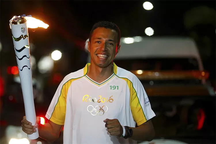 Prata em mundial e recordista sul-americano nos 400m ministra clínica em JF 1 esp atletismo sanderlei foto reprodução facebook