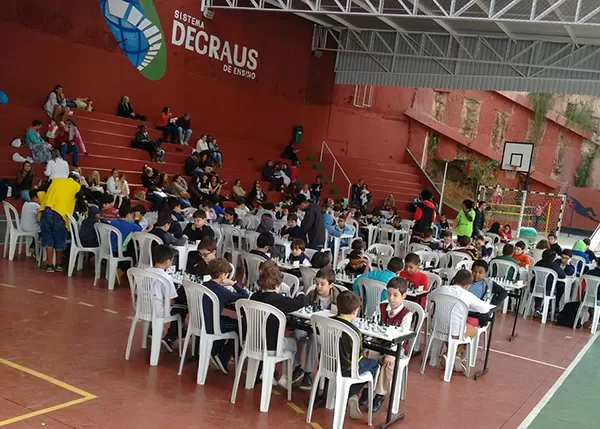 Após 6.600 partidas classificatórias, Superliga de Xadrez ocorre neste sábado 4 esp xadrez etapa 4 liga x colegio degraus