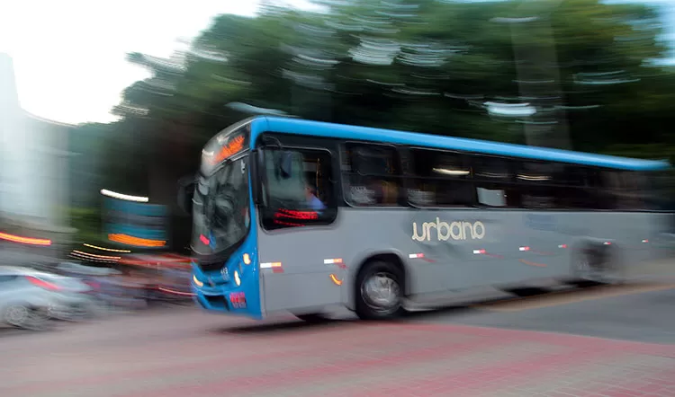 Projeto de lei propõe novas regras para fiscalização de ônibus 1 Ônibus-transporte-público-by-Fernando-Priamo