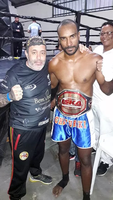 Juiz-forano é campeão mineiro de kickboxing 1 esp kickboxing carlos silva e douglas