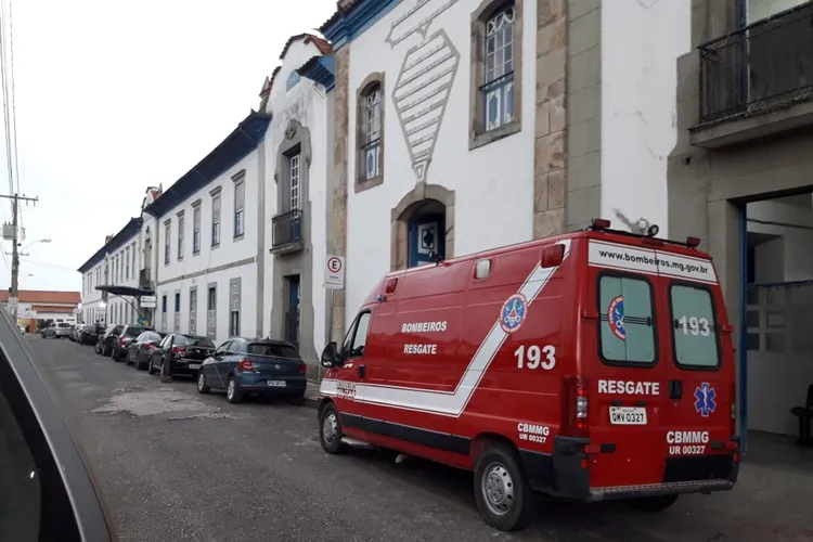 Corpo de Bombeiros de MG divulga editais com 166 vagas 1 criança afogamento bombeiros 2