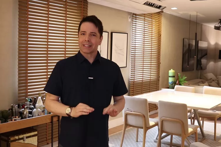 Imagem: Aprenda a montar uma sala de jantar e TV integrados