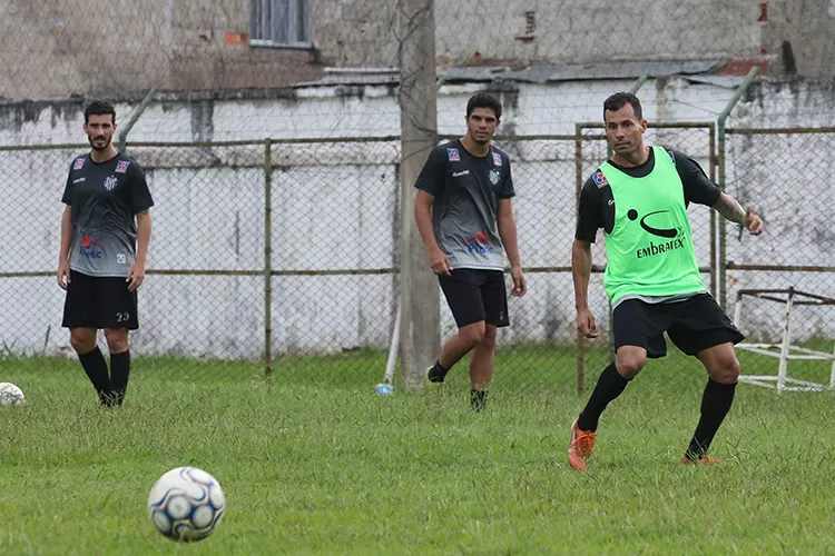 Tupi confirma quatro jogadores acima dos 24 anos para o Módulo 2 1 esp tupi foto fernando priamo