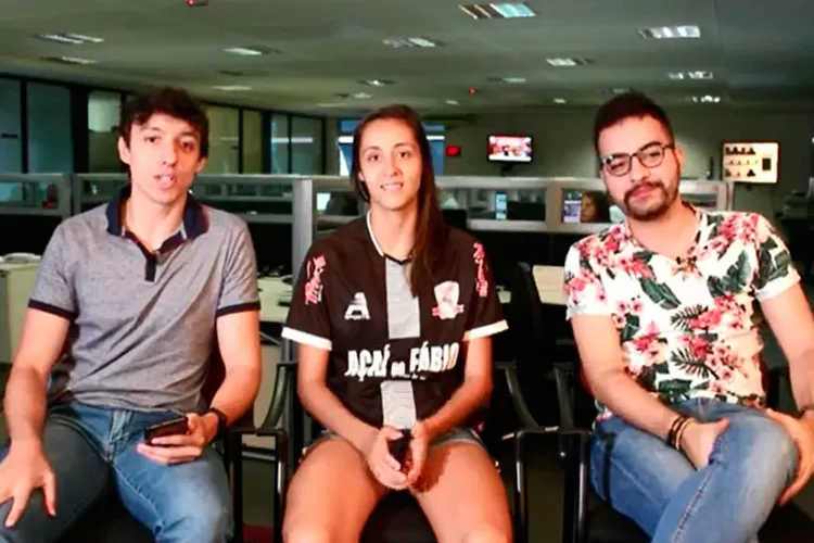 Imagem: Mesa Quadrada recebe a jogadora de futsal Marina Loures