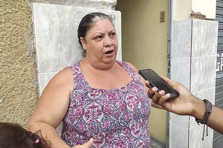 Imóveis seguem interditados após desabamentos na Zona Leste 2 moradora andreiapena by gabrielsilva