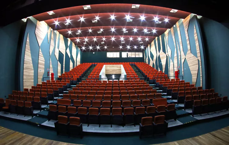 Setor cultural amarga prejuízo e se prepara para receber público reduzido 3 Teatro Paschoal fernando priamo 11