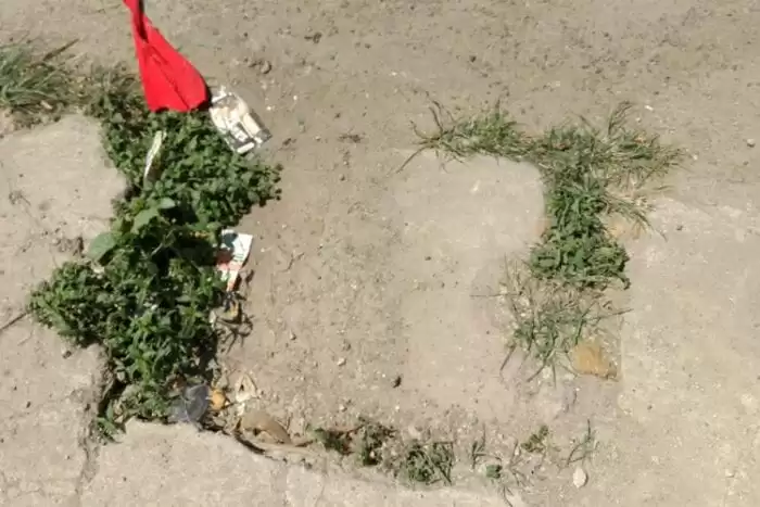 Bueiro segue obstruído no Encosta do Sol 1 vu oficial