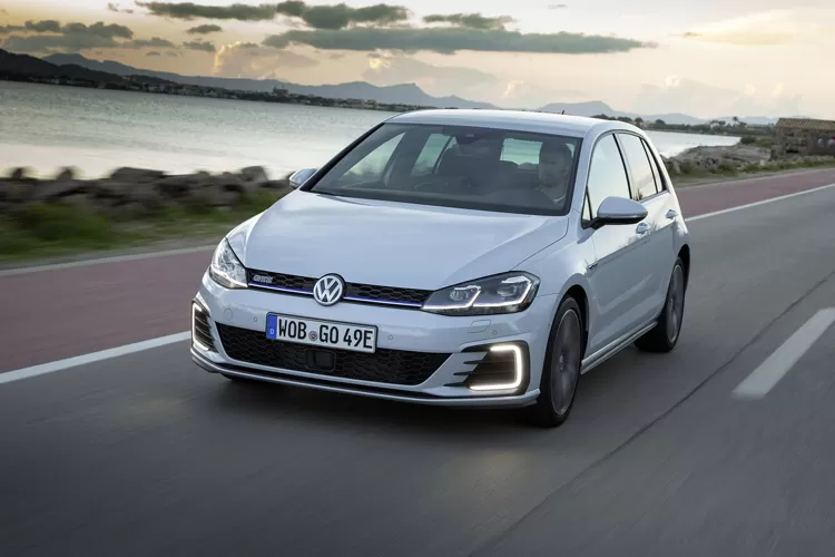 Volkswagen Golf deixa de ser vendido no Brasil após 27 anos 1 01 Golf GTE foto Volkswagen Divulgação