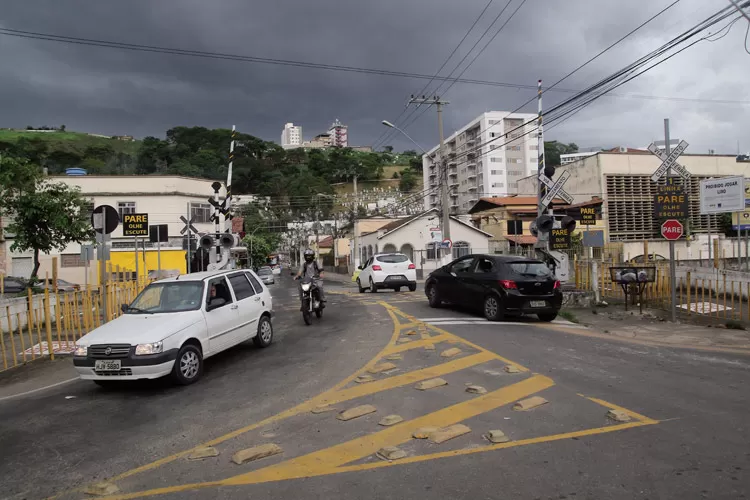 Fechamento de passagem de nível preocupa moradores do Poço Rico em Juiz de Fora 1 Passagem nível poço rico fernando priamo 5
