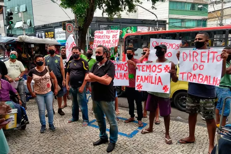 PJF fará novas análises sobre realocação de ambulantes na Getúlio 2 camelos leticya bernadete3
