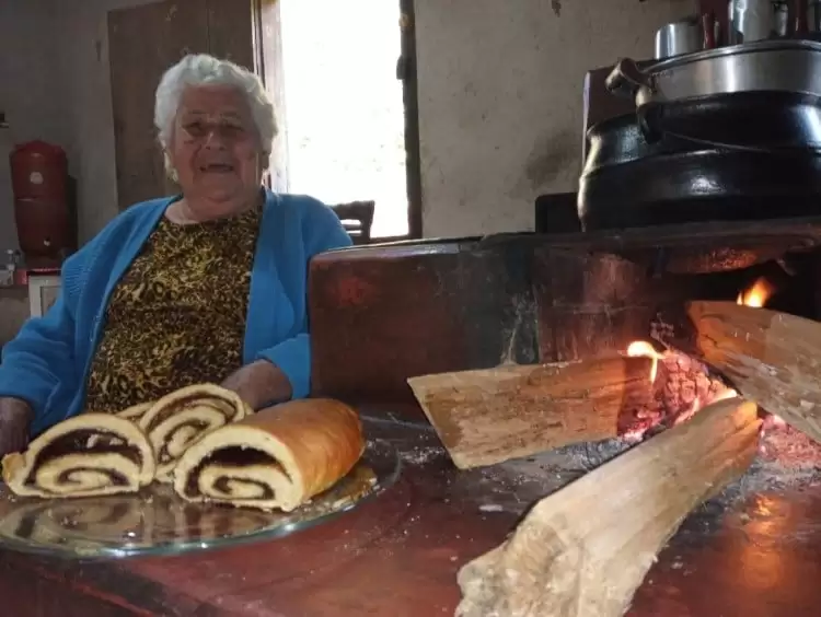 Ibitipoca se despede da criadora do pão de canela, Dona Maria 1 dona maria01