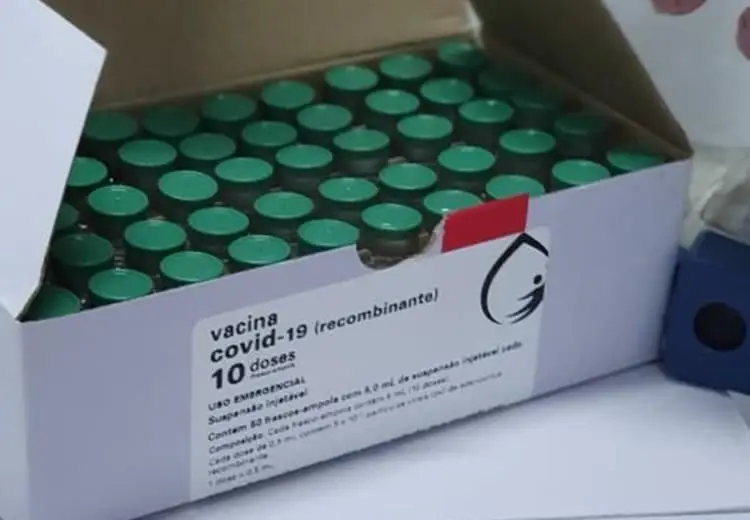 Minas Gerais recebe 190 mil doses da vacina de Oxford 2 vacina de oxford em bh3 pedro gontijo imprensa mg
