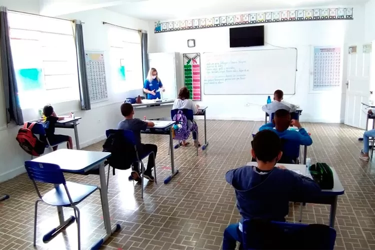 Muriaé e Ubá dão início ao processo de retorno às aulas presenciais 1 Maripá de Minas já promove aulas presenciais na rede municipal