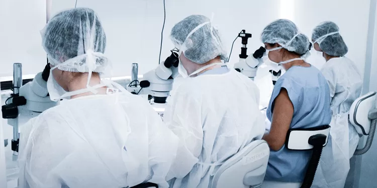 Clínica Mansur: Transplante capilar é solução 5 clínica mansur
