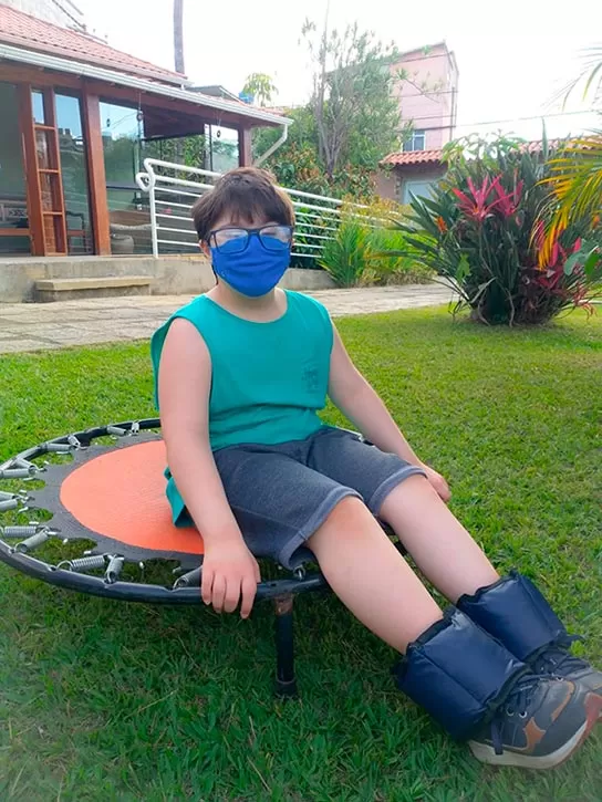 Famílias buscam prioridade na vacinação de pessoas com deficiência 1 bruno vacinacao coronavirus by arquivo pessoal capa