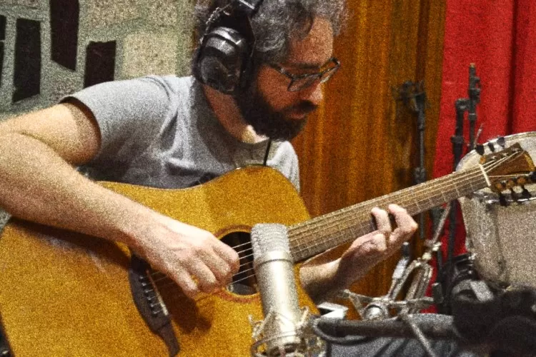 Rafael Senra lança o álbum 'Reenvolver' 1 rafael-senra-reenvolver-by-arquivo-pessoal