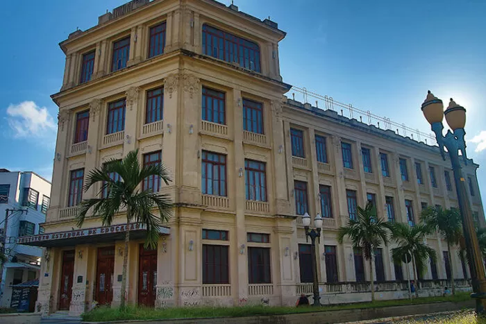 escola normal fernando priamo
