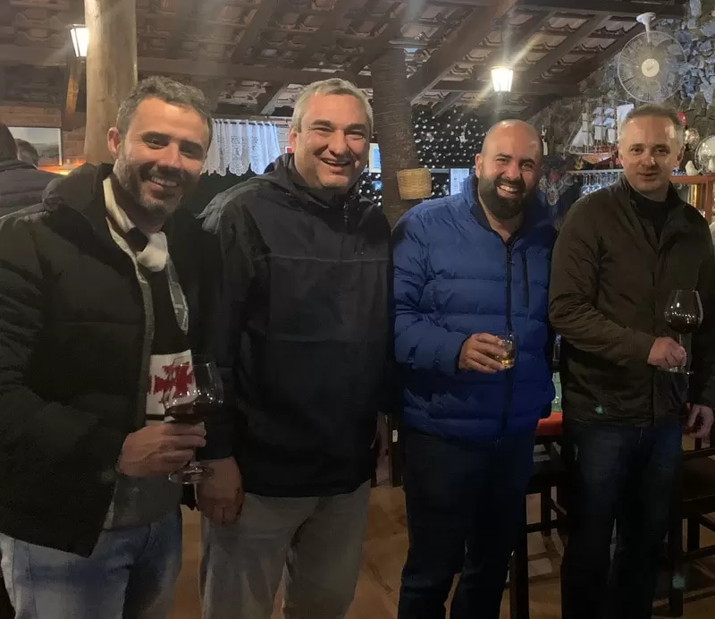 Quatro homens 090721 enviada pelo Cesar Romero